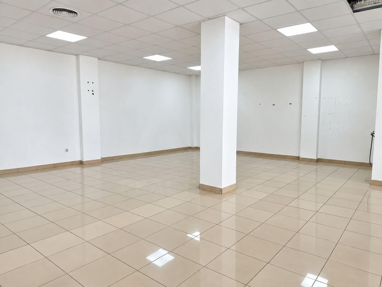 Local Commercial à louer à Murcie ville - 700 € (Ref: 10075578)