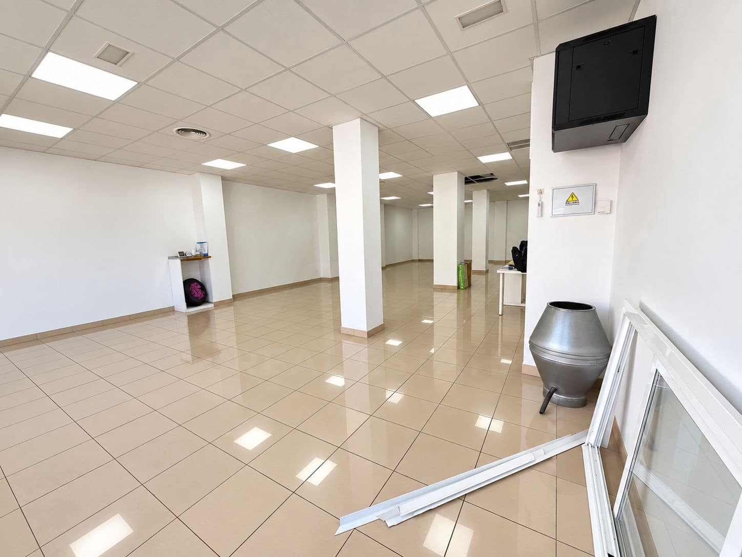 Local Commercial à louer à Murcie ville - 700 € (Ref: 10075578)