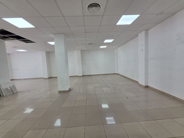 Local Commercial à louer à Murcie ville - 700 € (Ref: 10075578)