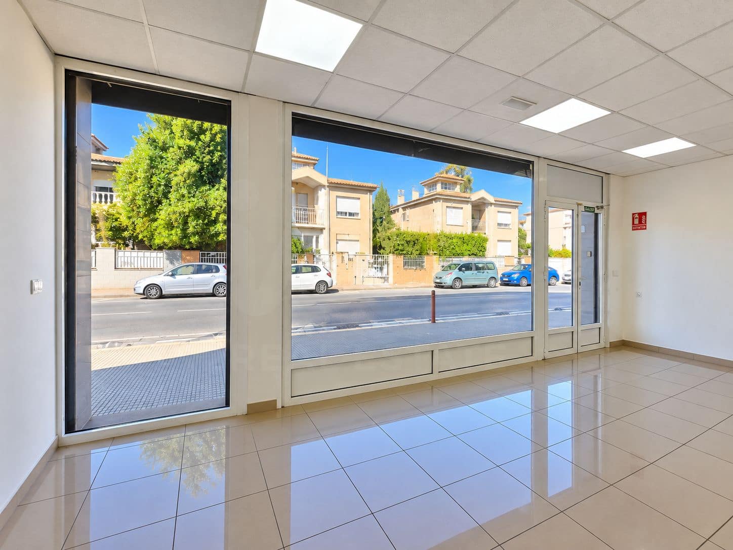 Local Commercial à louer à Murcie ville - 700 € (Ref: 10075578)