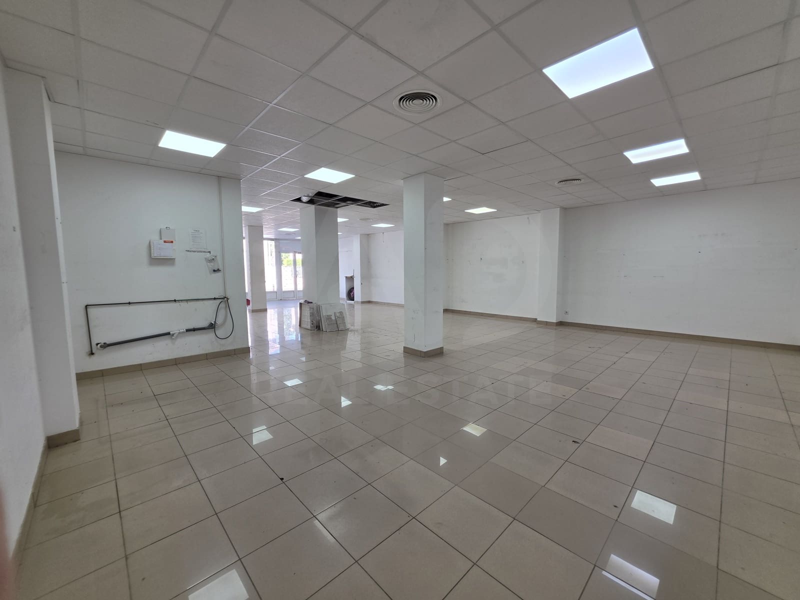 Local Commercial à louer à Murcie ville - 700 € (Ref: 10075578)