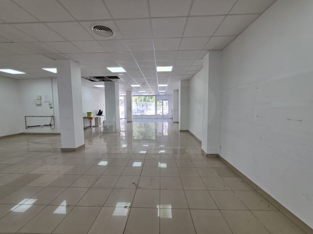 Local Commercial à louer à Murcie ville - 700 € (Ref: 10075578)