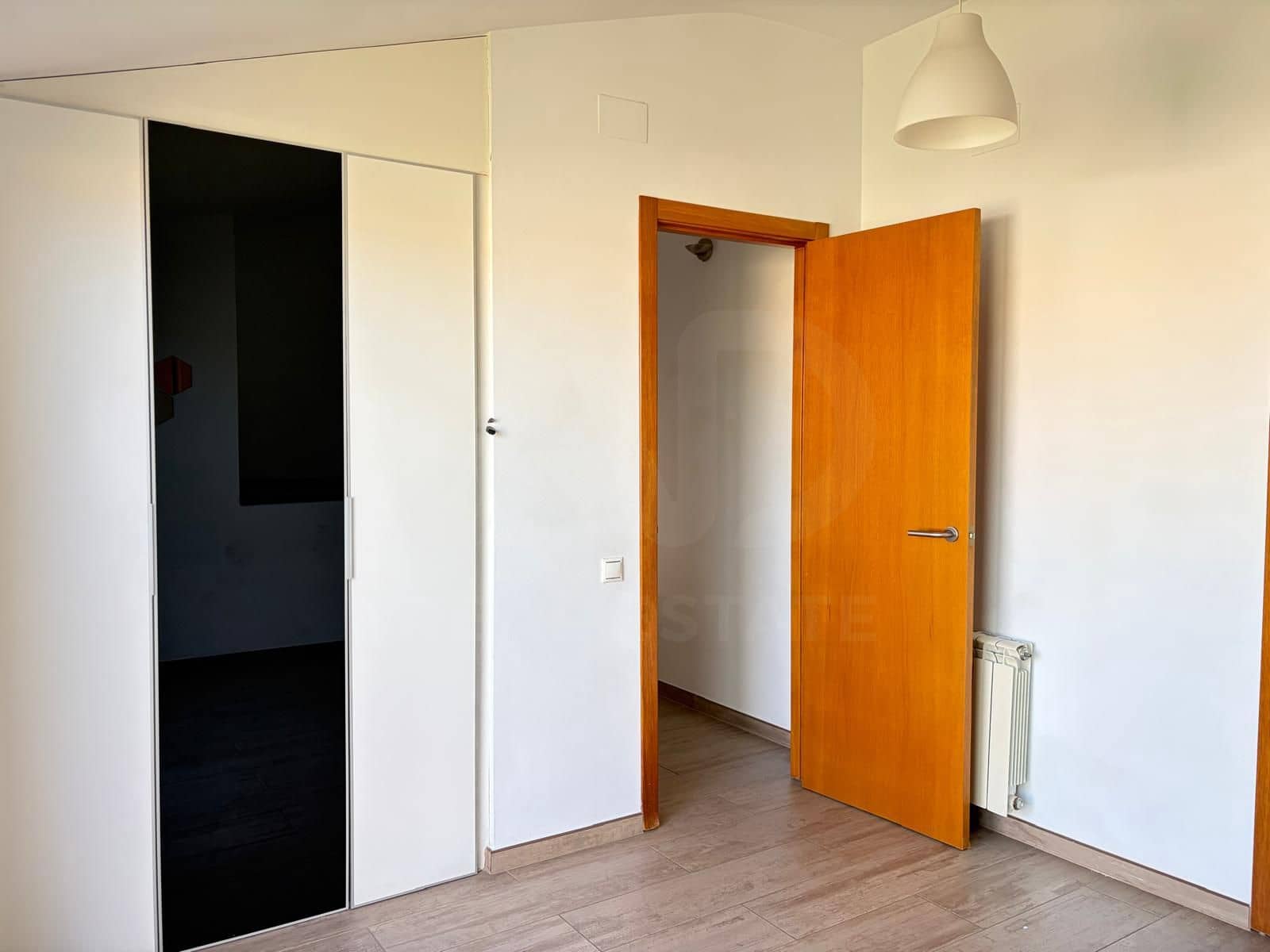 2 bedroom Apartment for sale in Terrassa with garage - € 249,000 (Ref: 10077060)