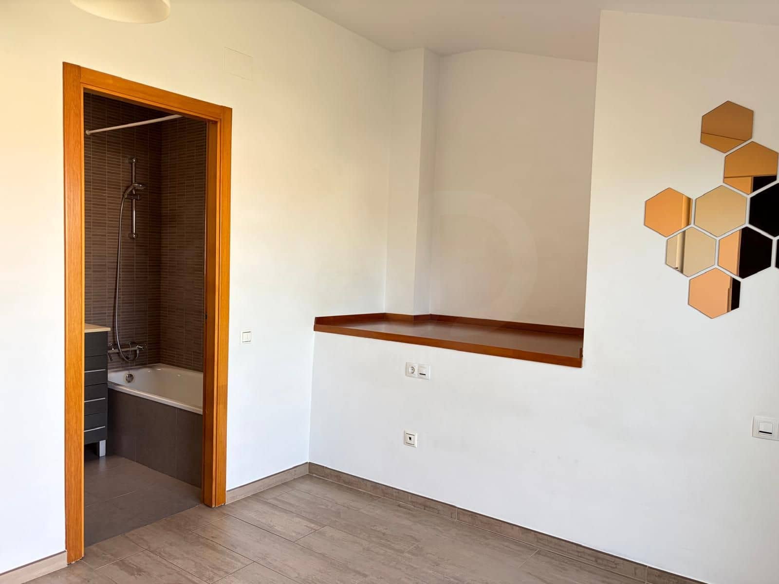 2 bedroom Apartment for sale in Terrassa with garage - € 249,000 (Ref: 10077060)
