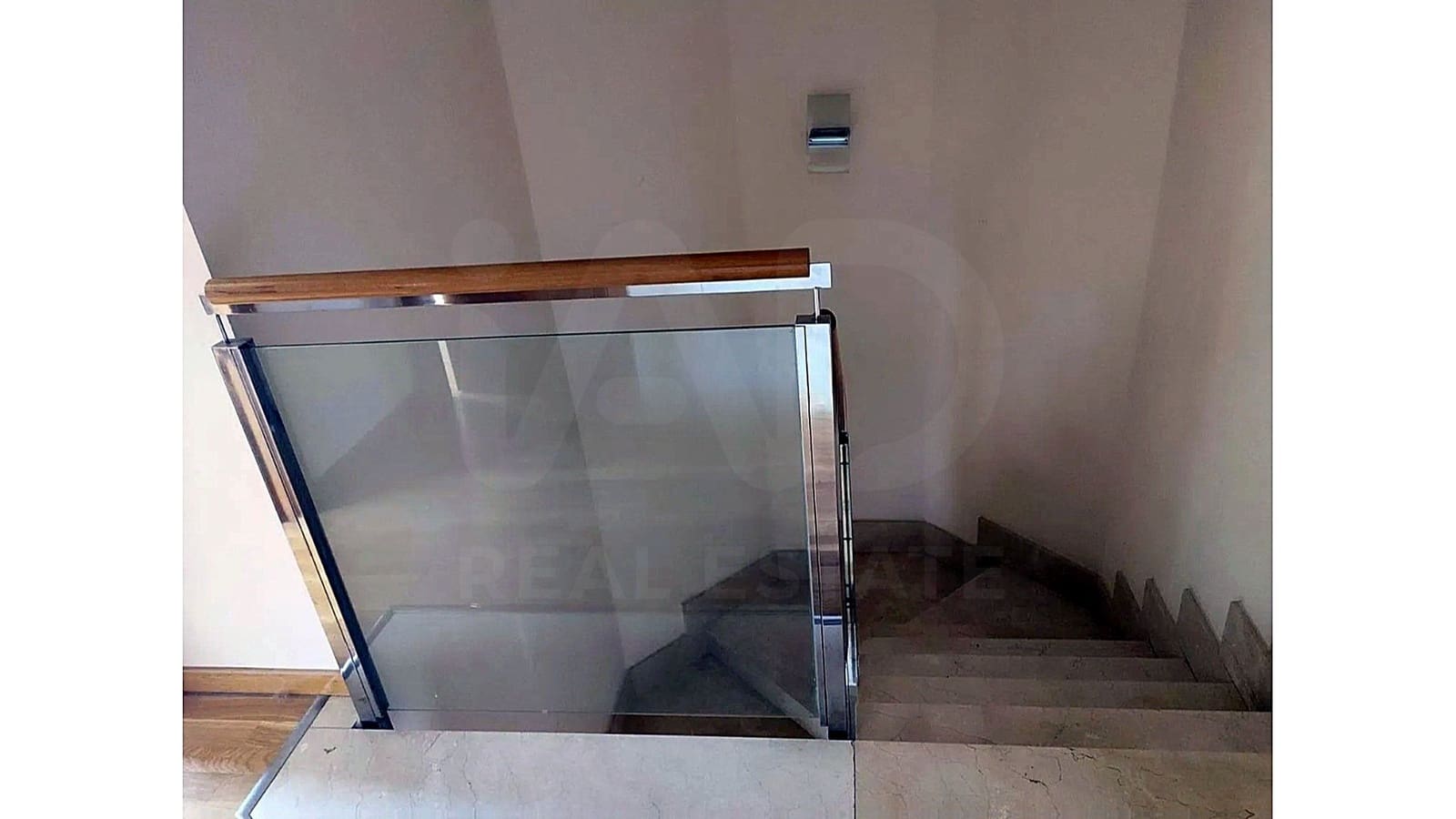 4 chambre Villa/Maison Mitoyenne à vendre à Laguna de Duero avec garage - 385 000 € (Ref: 10077062)