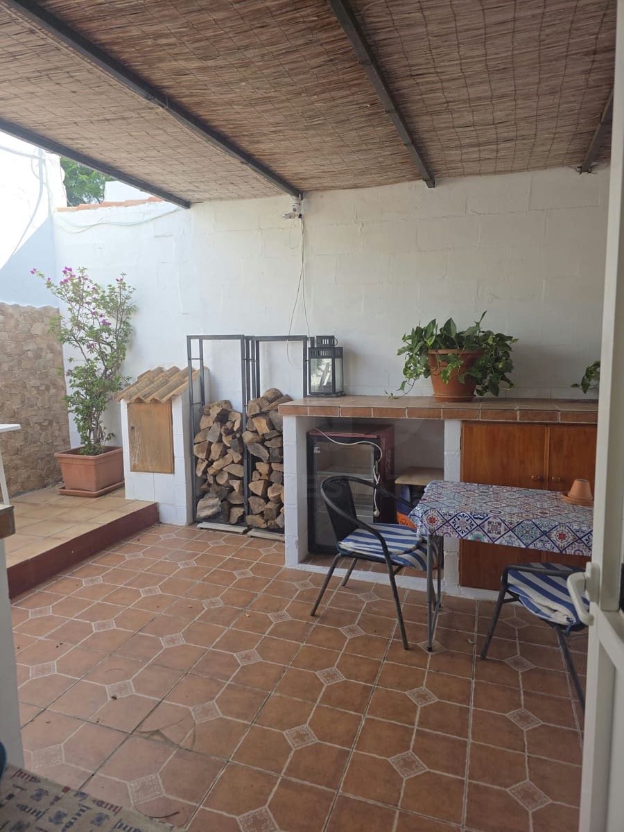3 bedroom Villa for sale in Chiclana de la Frontera with pool - € 299,500 (Ref: 10077067)