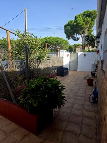 3 bedroom Villa for sale in Chiclana de la Frontera with pool - € 299,500 (Ref: 10077067)