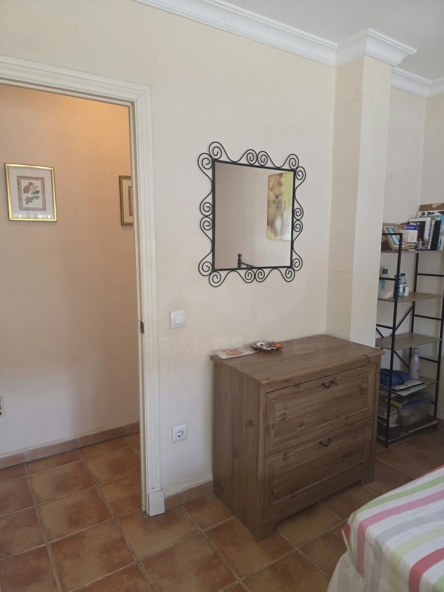 3 bedroom Villa for sale in Chiclana de la Frontera with pool - € 299,500 (Ref: 10077067)