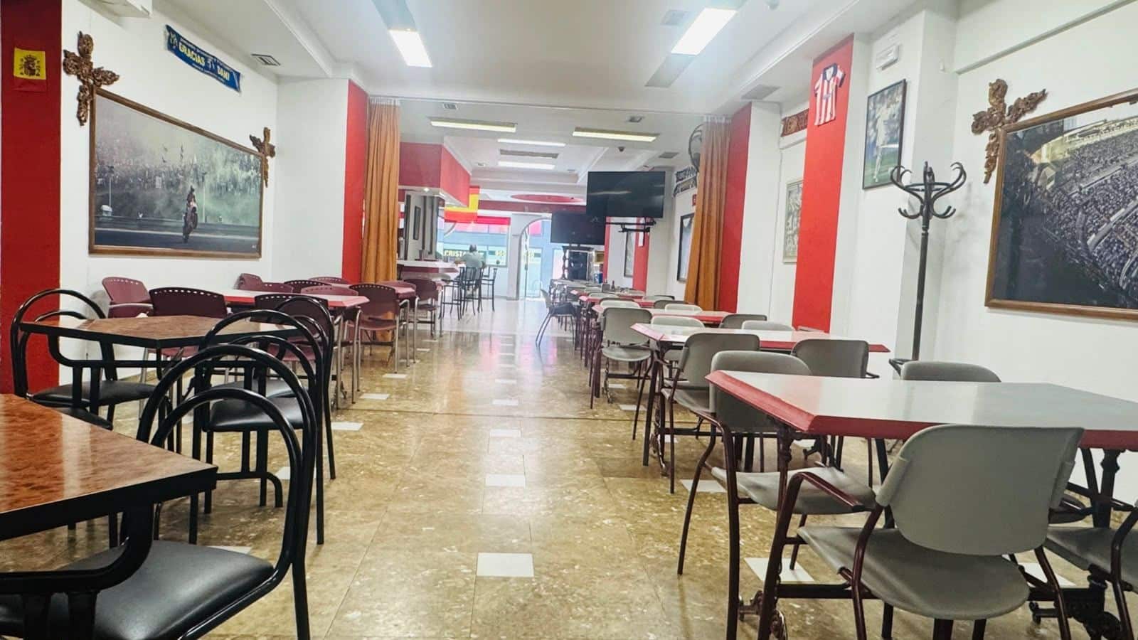 7 bedroom Commercial for sale in Talavera de la Reina - € 312,100 (Ref: 10077077)