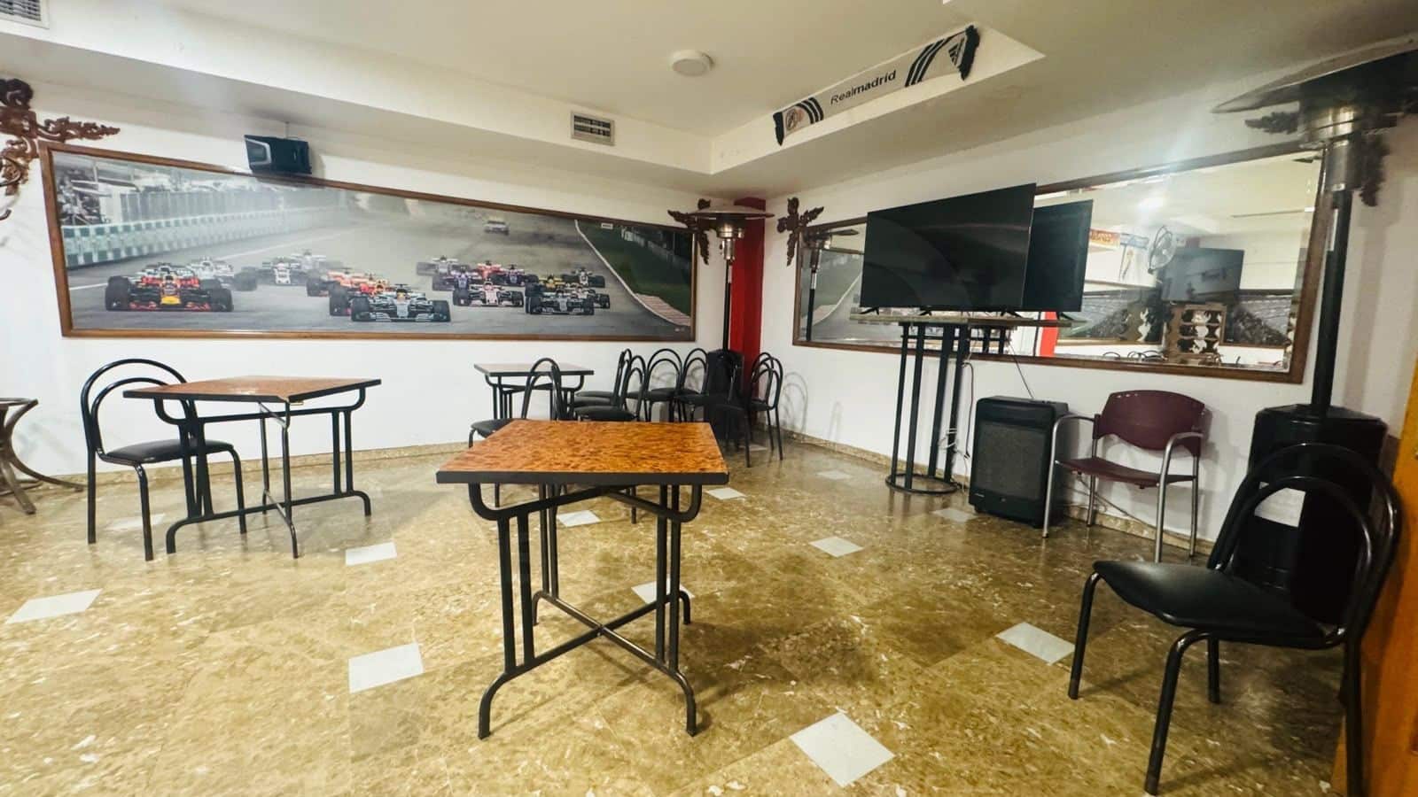 7 bedroom Commercial for sale in Talavera de la Reina - € 312,100 (Ref: 10077077)