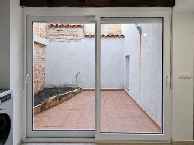 3 chambre Maison de Ville à vendre à Vilanova del Camí avec garage - 295 000 € (Ref: 10077383)