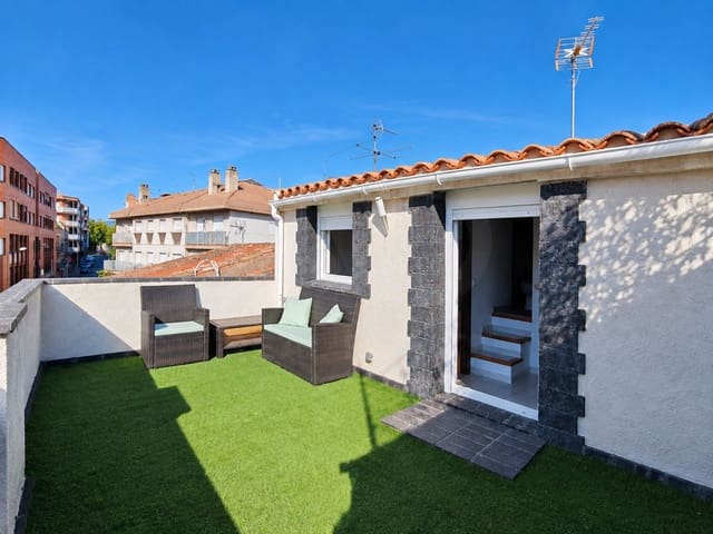 3 chambre Maison de Ville à vendre à Vilanova del Camí avec garage - 295 000 € (Ref: 10077383)