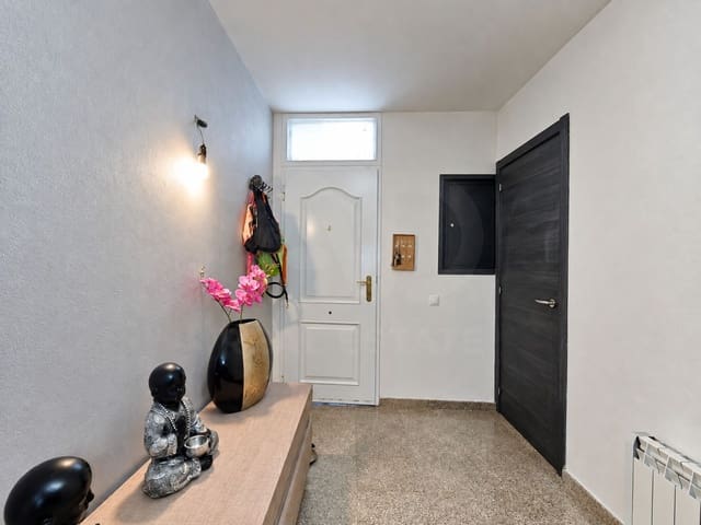 3 chambre Maison de Ville à vendre à Vilanova del Camí avec garage - 295 000 € (Ref: 10077383)