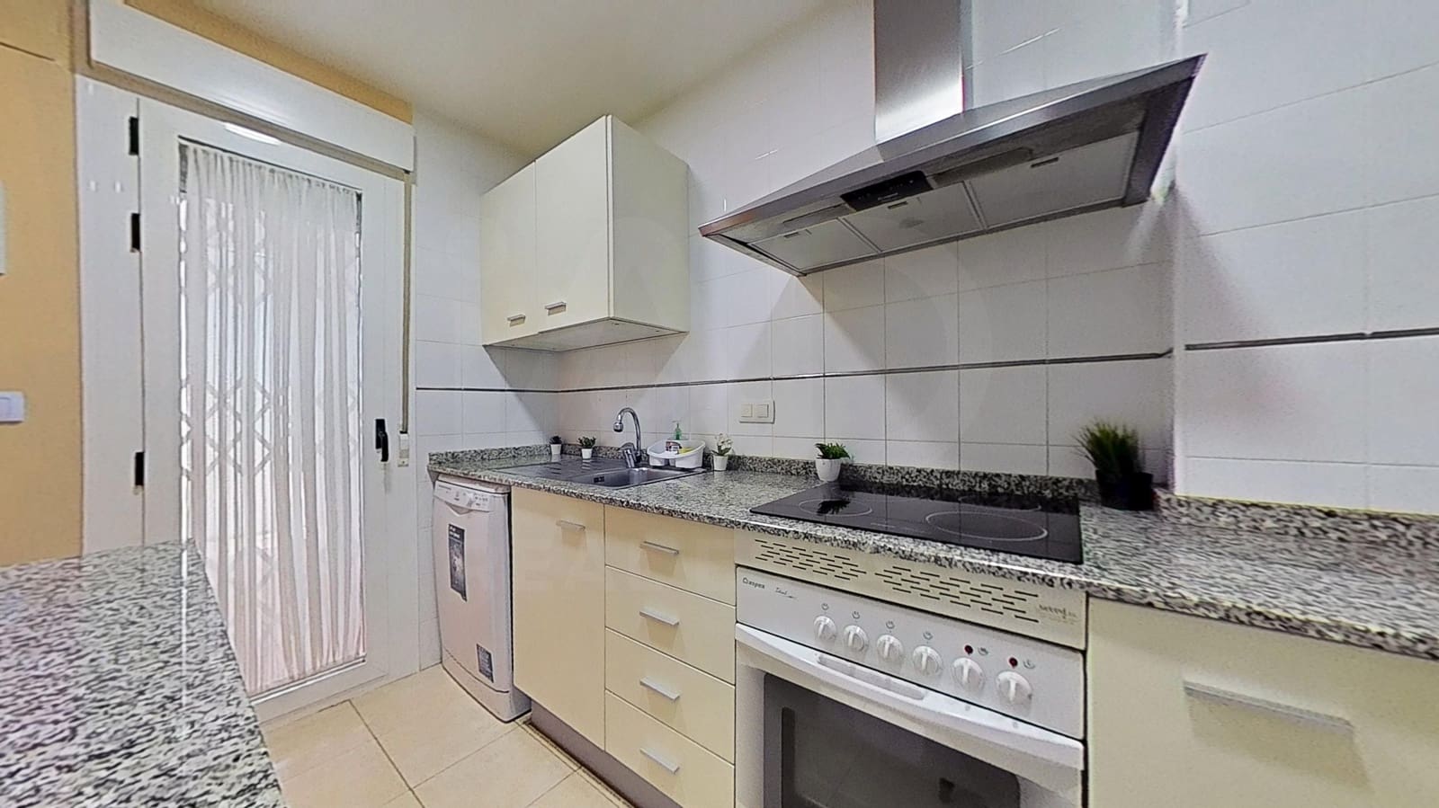 2 Zimmer Haus zu verkaufen in Oropesa  mit Pool Garage - 169.500 € (Ref: 10077387)
