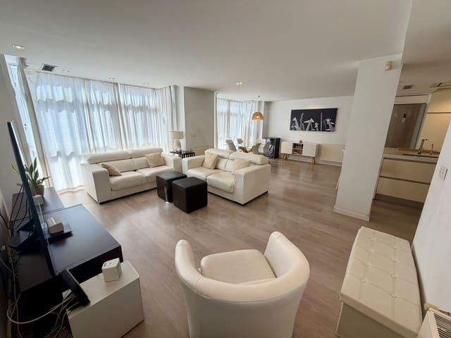 3 bedroom Apartment for sale in Ensanche - Diputacion, Alicante / Alacant city - € 579,000 (Ref: 10077390)