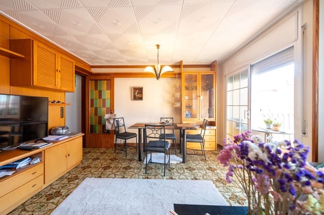 3 sovrum Lägenhet till salu i Blanes - 188 000 € (Ref: 10077391)