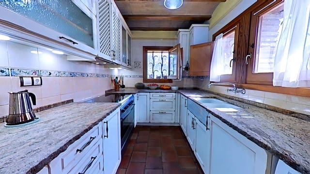 4 Zimmer Haus zu verkaufen in Montblanc mit Pool Garage - 520.000 € (Ref: 10077392)