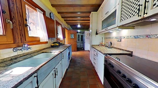 4 Zimmer Haus zu verkaufen in Montblanc mit Pool Garage - 520.000 € (Ref: 10077392)