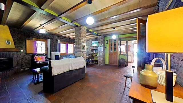4 Zimmer Haus zu verkaufen in Montblanc mit Pool Garage - 520.000 € (Ref: 10077392)