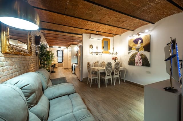 Apartamento de 2 habitaciones en El Poble Sec, Barcelona ciudad en venta - 369.000 € (Ref: 10077394)