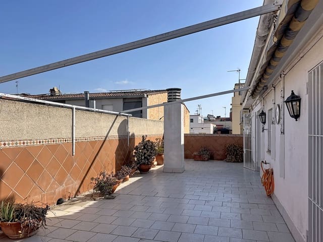 4 sovrum Takvåning till salu i Vilanova i la Geltrú - 430 000 € (Ref: 10077396)