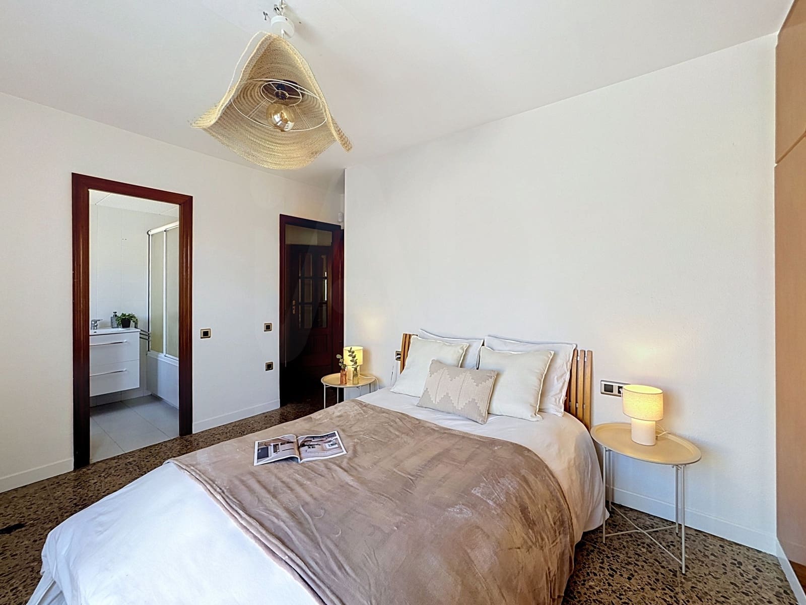 4 bedroom Penthouse for sale in Vilanova i la Geltru with garage - € 430,000 (Ref: 10077396)