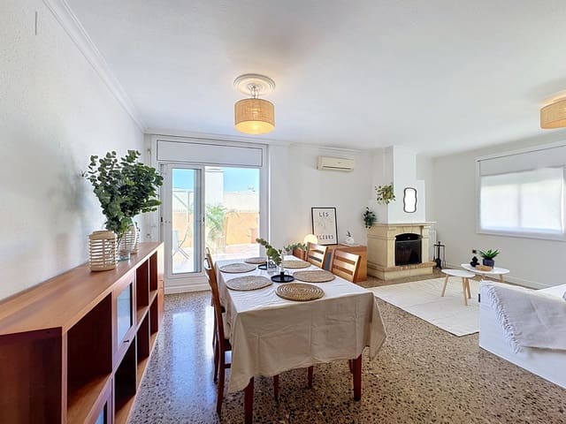 Ático de 4 habitaciones en Vilanova i la Geltrú en venta con garaje - 430.000 € (Ref: 10077396)