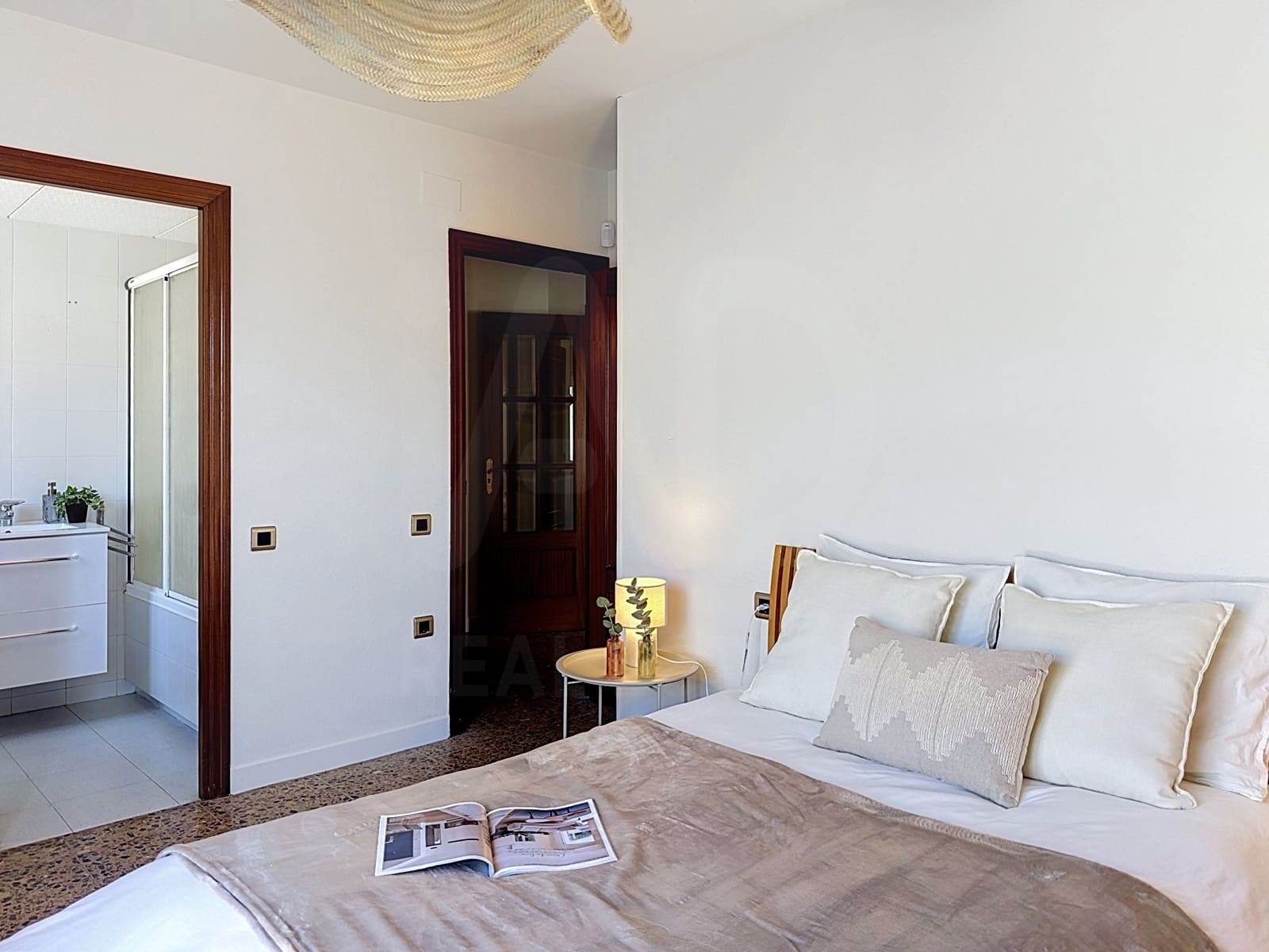 4 bedroom Penthouse for sale in Vilanova i la Geltru with garage - € 430,000 (Ref: 10077396)
