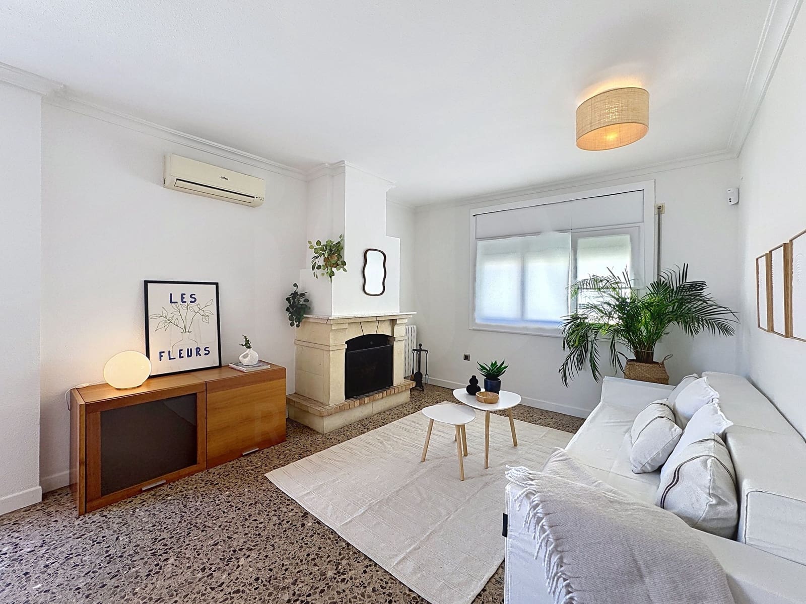 4 bedroom Penthouse for sale in Vilanova i la Geltru with garage - € 430,000 (Ref: 10077396)