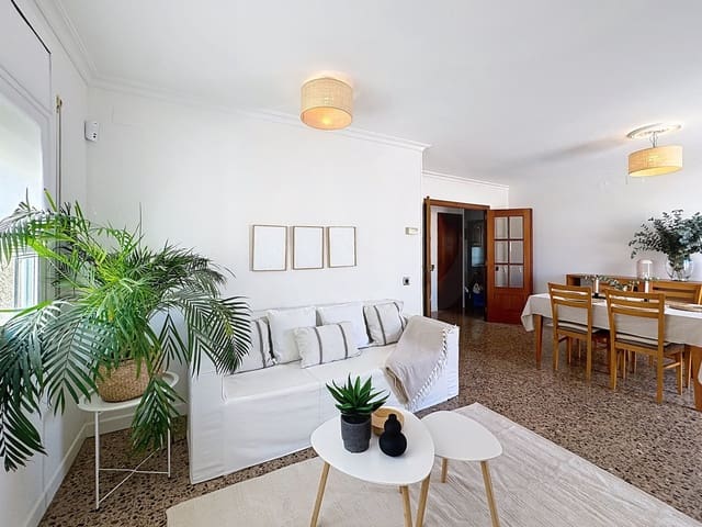 Ático de 4 habitaciones en Vilanova i la Geltrú en venta con garaje - 430.000 € (Ref: 10077396)