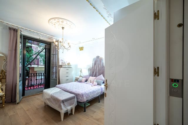 2 makuuhuone Huoneisto myytävänä paikassa El Poble Sec, Barcelona kaupunki - 369 000 € (Ref: 10077397)