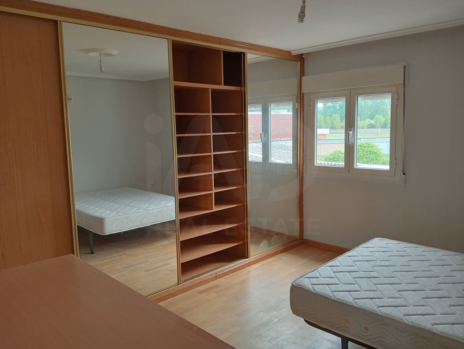 3 soveværelse Lejlighed til leje i Leon by - € 550 (Ref: 10077399)