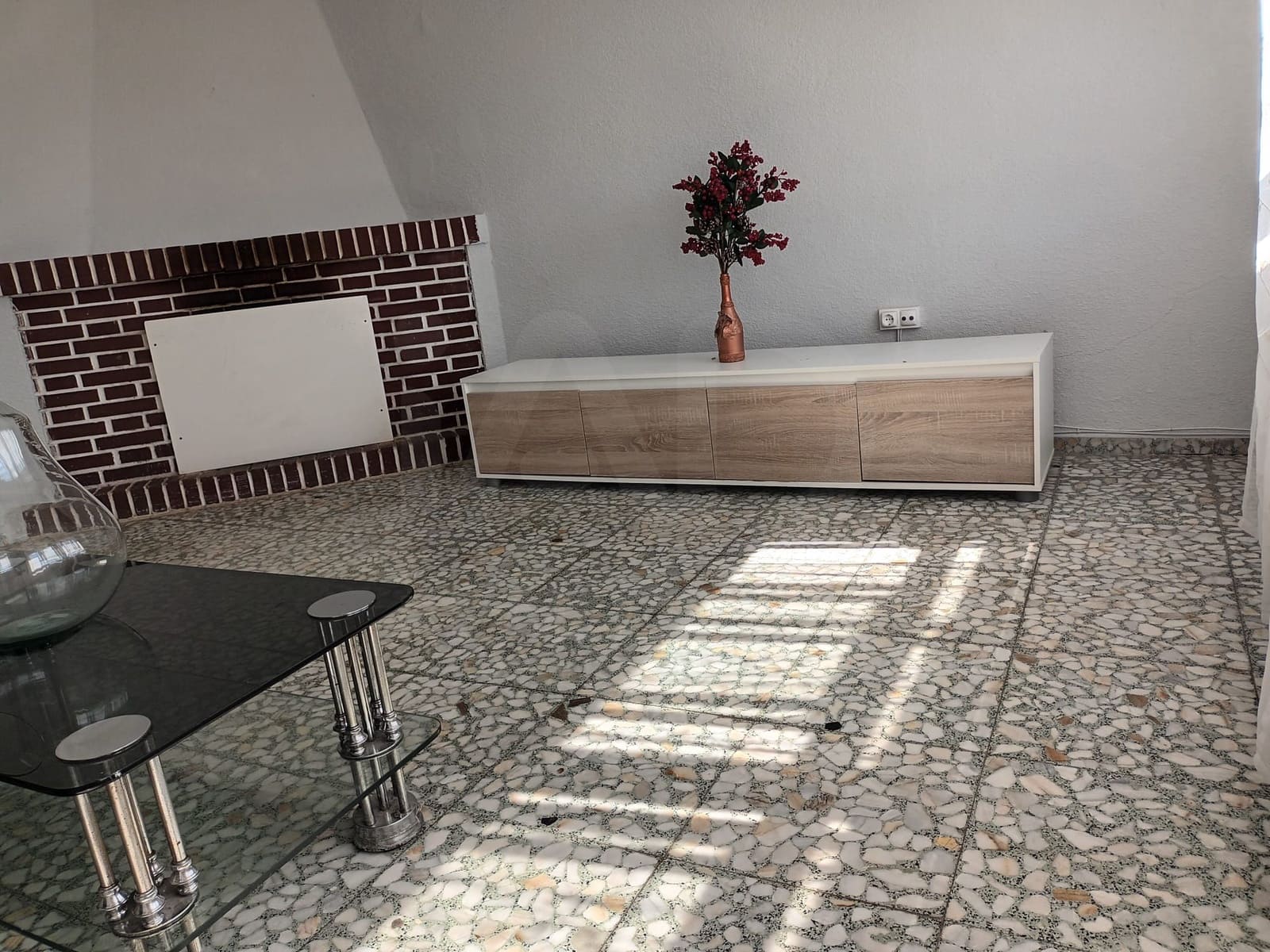 3 soveværelse Lejlighed til leje i Leon by - € 550 (Ref: 10077399)