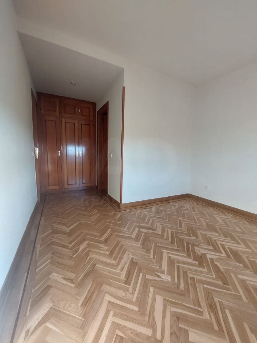 1 bedroom Apartment for rent in Madrid city with garage - € 1,250 (Ref: 10077400)