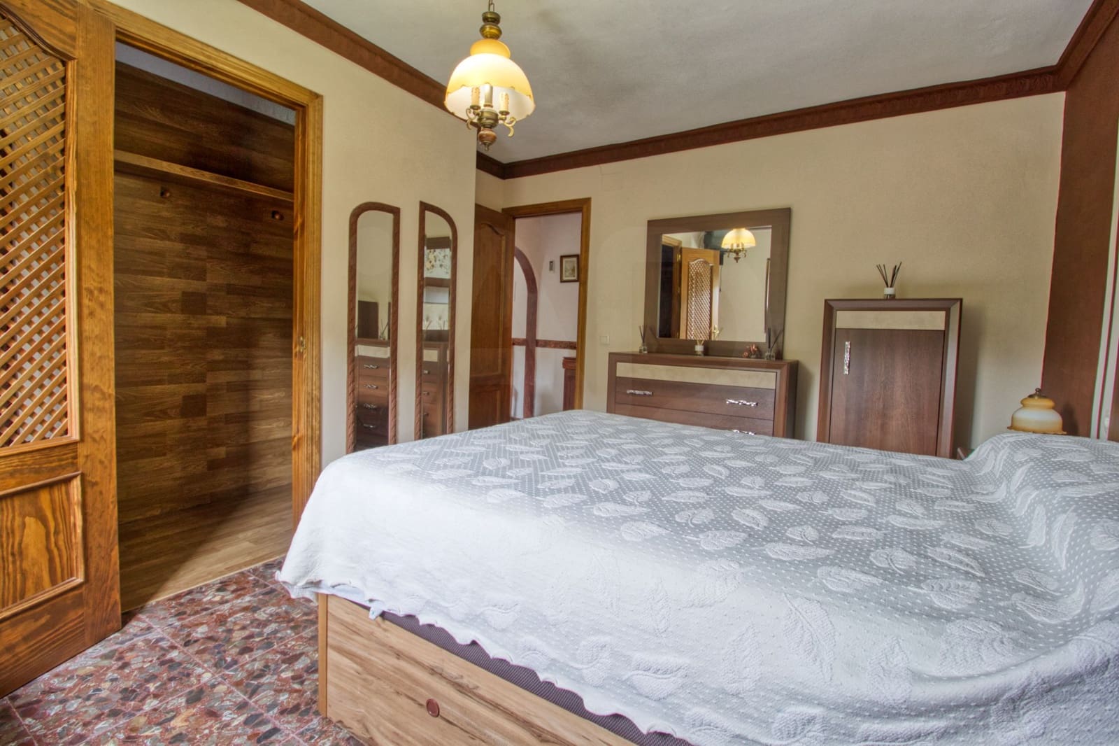 3 soverom Hus til salgs i Setenil de las Bodegas - € 115 000 (Ref: 10077402)