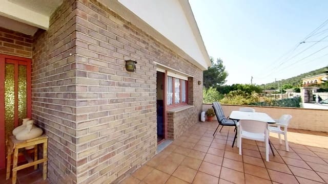 3 Zimmer Haus zu verkaufen in Albinyana mit Garage - 220.000 € (Ref: 10079987)
