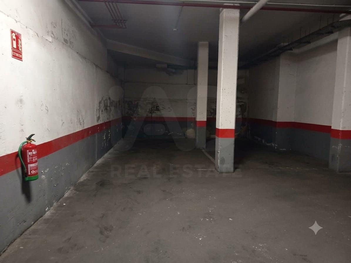 Autotalli myytävänä paikassa Madrid kaupunki - 19 500 € (Ref: 10079990)