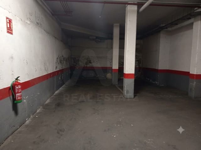 Autotalli myytävänä paikassa Los Rosales, Madrid kaupunki - 19 500 € (Ref: 10079990)