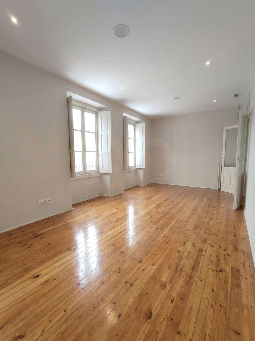 4 bedroom Apartment for sale in Astorga - € 225,000 (Ref: 10079992)