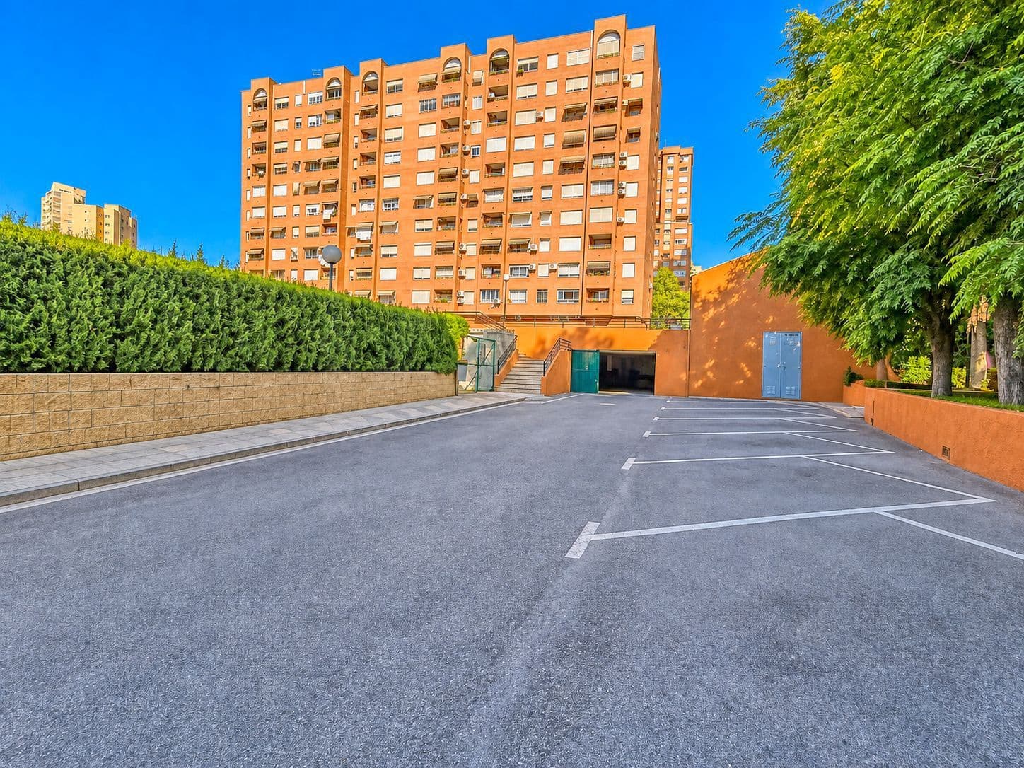 2 bedroom Penthouse for sale in Benidorm with pool garage - € 310,000 (Ref: 10079994)