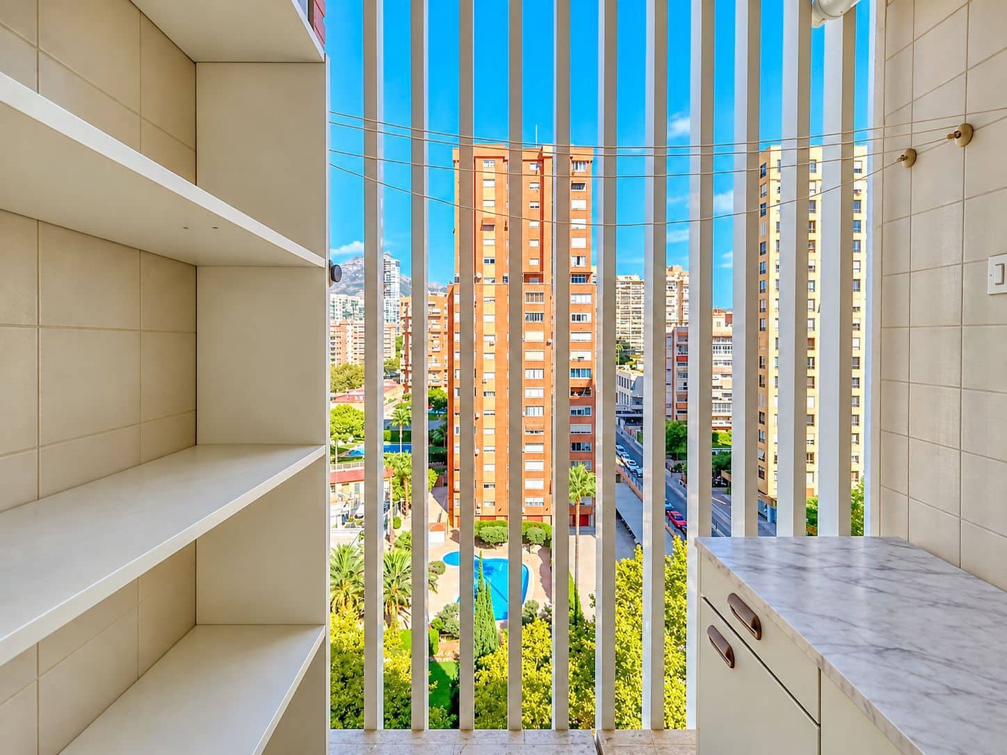 2 bedroom Penthouse for sale in Benidorm with pool garage - € 310,000 (Ref: 10079994)