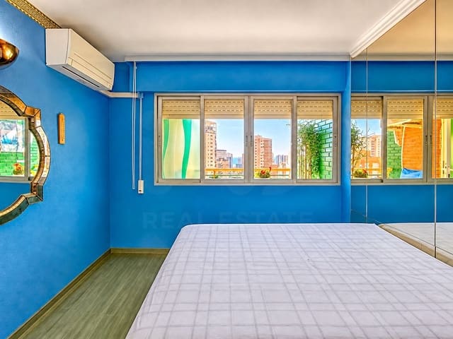 2 bedroom Penthouse for sale in Juzgados - Plaza de Toros, Benidorm with pool garage - € 310,000 (Ref: 10079994)