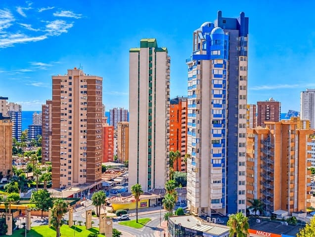 2 bedroom Penthouse for sale in Juzgados - Plaza de Toros, Benidorm with pool garage - € 310,000 (Ref: 10079994)
