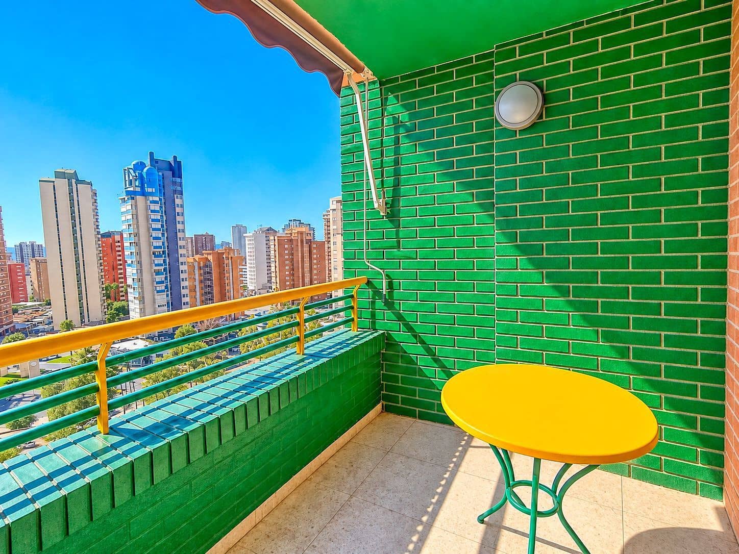 2 bedroom Penthouse for sale in Benidorm with pool garage - € 310,000 (Ref: 10079994)