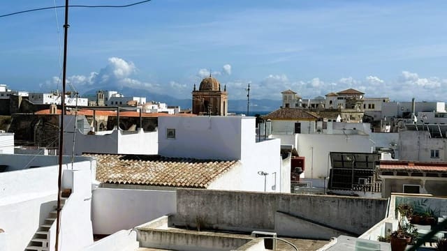 Ático de 2 habitaciones en Tarifa en venta - 305.000 € (Ref: 10079998)