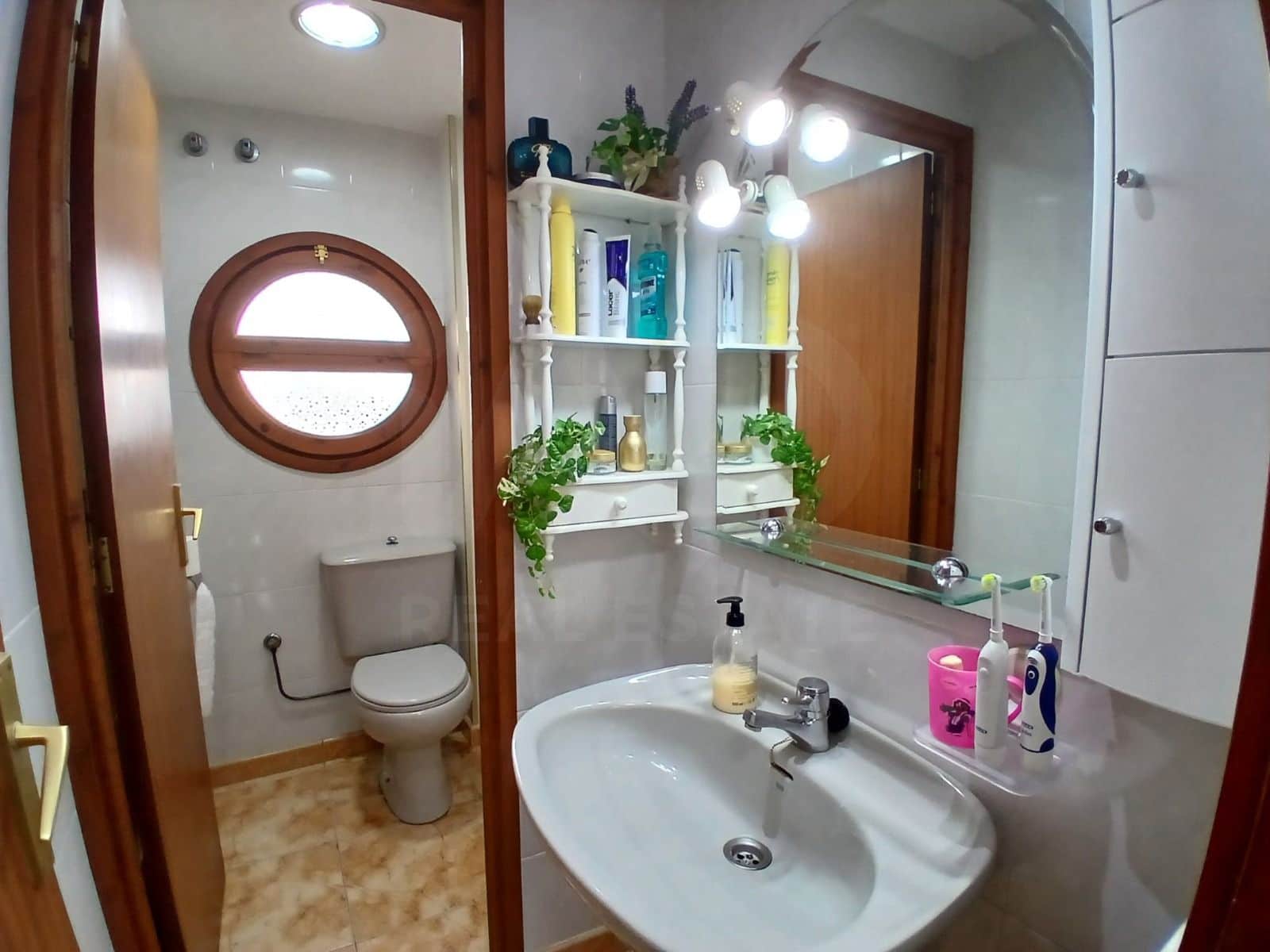 4 slaapkamer Villa te koop in Torredembarra met zwembad garage - € 285.000 (Ref: 10080007)