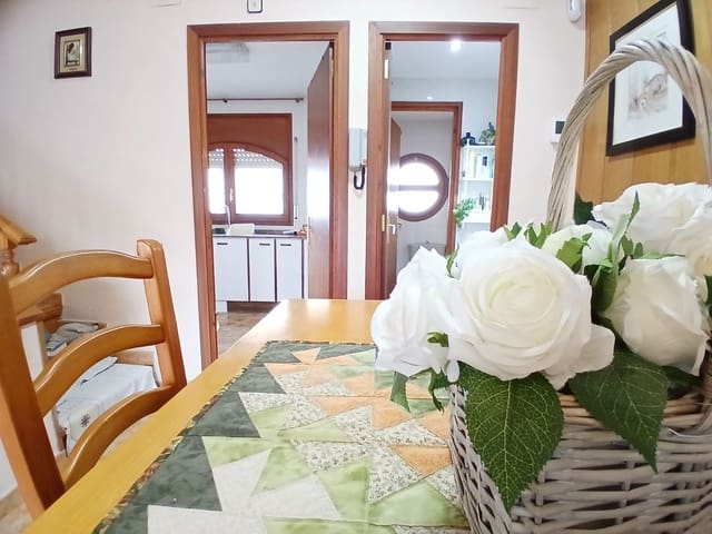 4 slaapkamer Villa te koop in Torredembarra met zwembad garage - € 285.000 (Ref: 10080007)