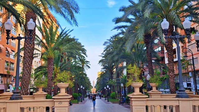 3 camera da letto Commerciale in vendita in Alicante città - 260.000 € (Rif: 10080008)