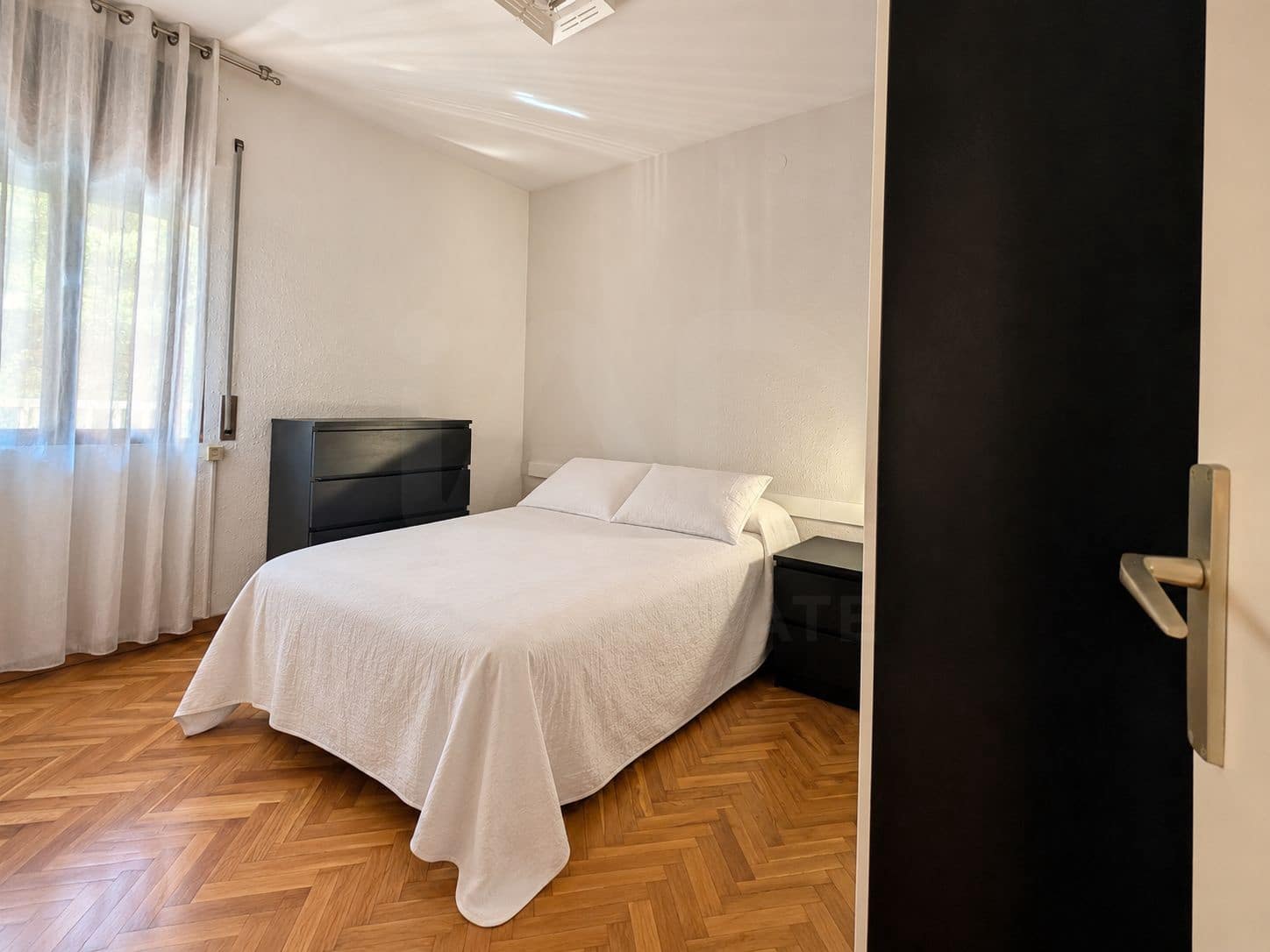 Leilighet til salgs i Barcelona by - € 329 000 (Ref: 10080281)