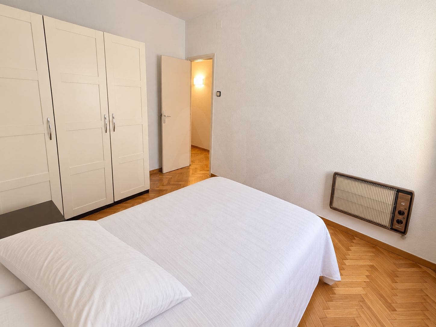 Leilighet til salgs i Barcelona by - € 329 000 (Ref: 10080281)